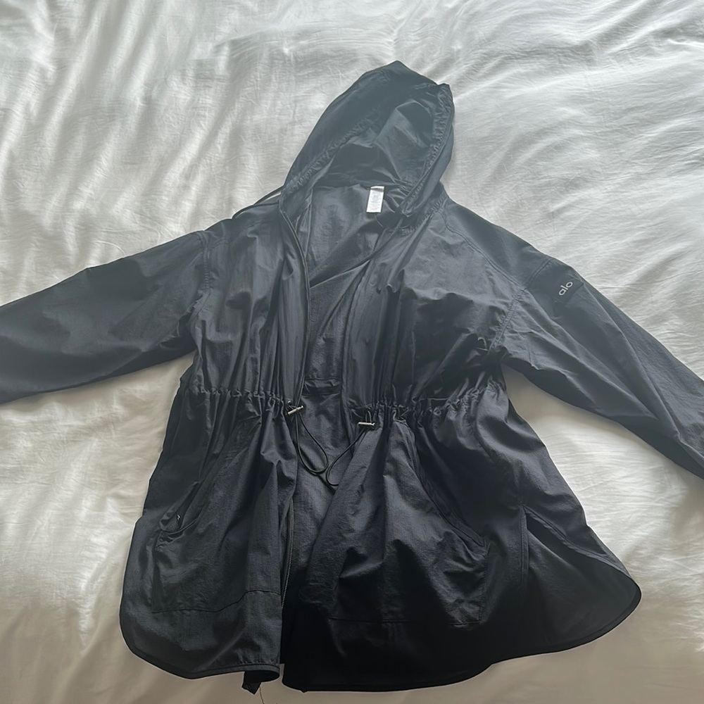 Alo Windbreaker